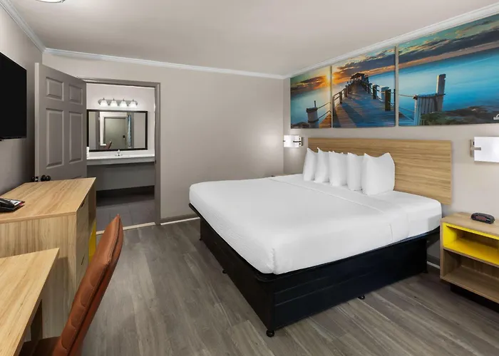 Kid friendly hotel Days Inn By Wyndham Slidell